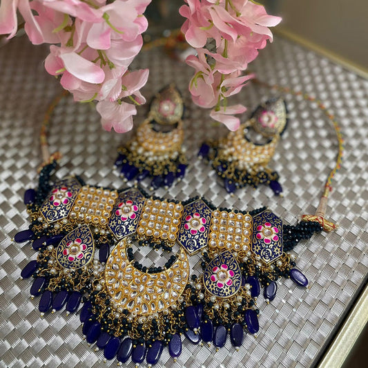 statement-foil-kundan-choker-set