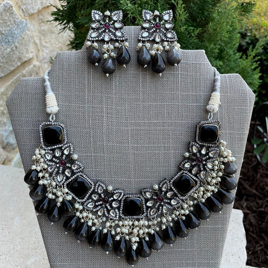 stunning-party-wear-necklace